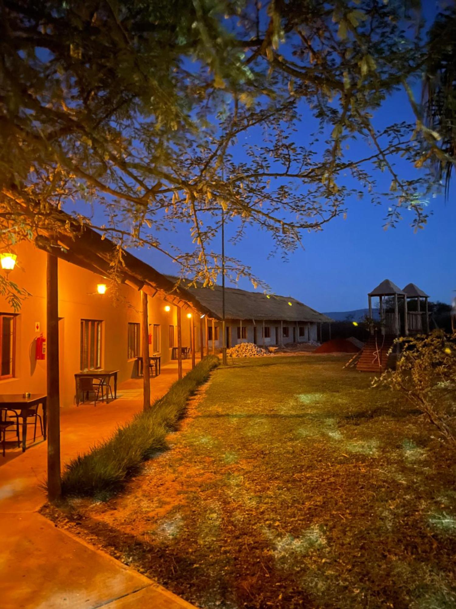 Iphofolo Lodge & Tented Camp Vivo Екстер'єр фото